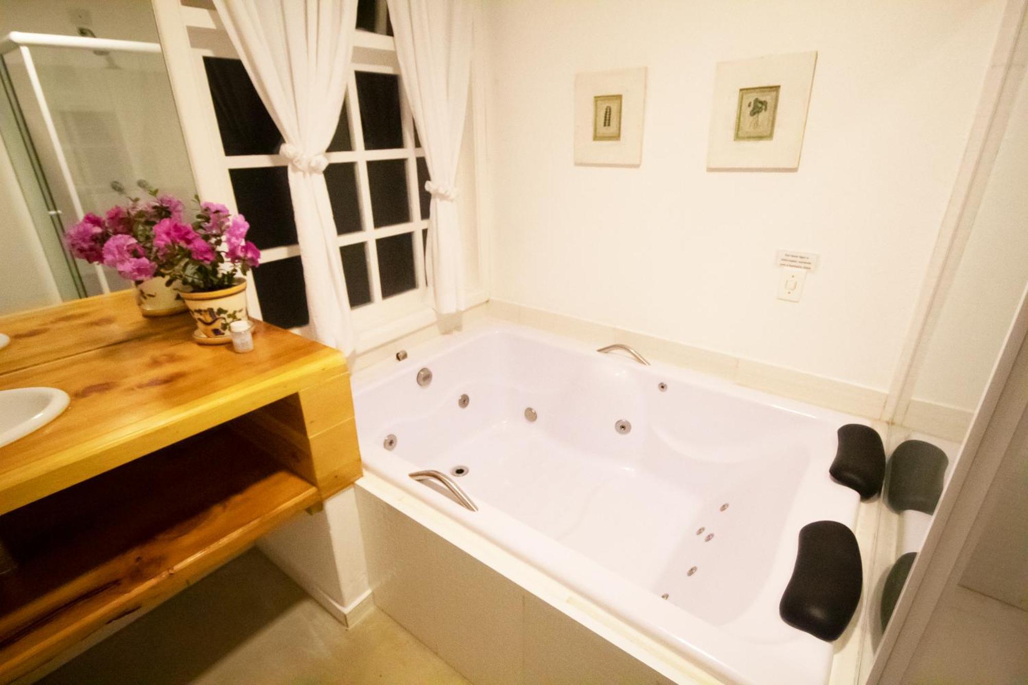 Chale Mon Amour, Puro Design No Ar Puro 木屋 *